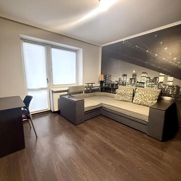 Залізнична вул., 9