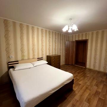 Милославська вул., 16