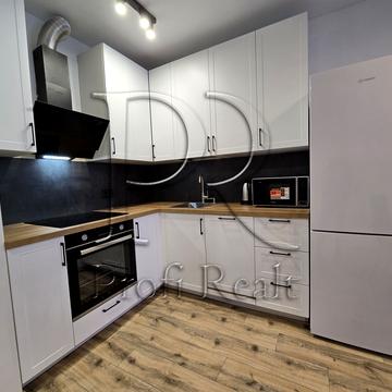 Родини Крістерів вул., 2