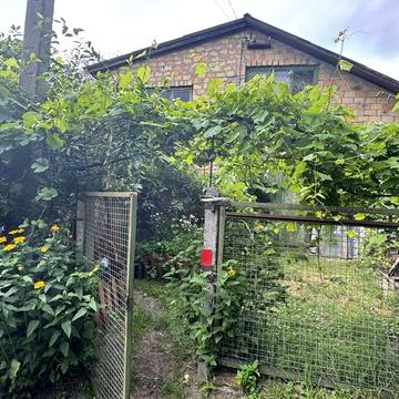 Київська, 12