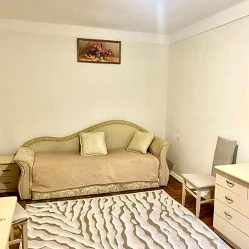 Оріхуватська вул., 13