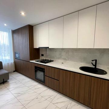 Степана Бандери вул., 77-Б