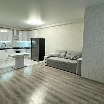 Григорія Сковороди вул., 13/8