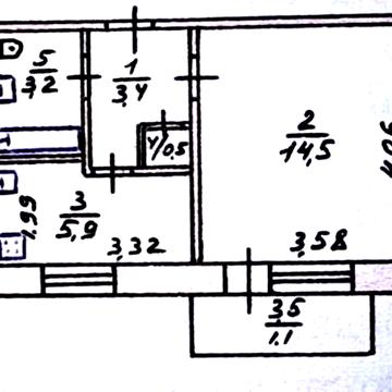 Космонавтів вул., 112