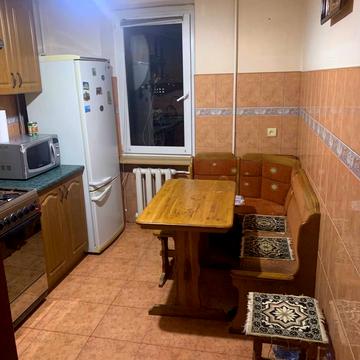 Китайська вул., 18