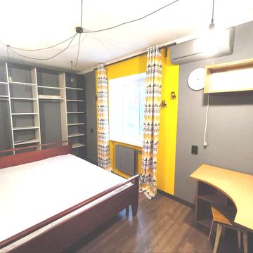 Тіниста вул., 9