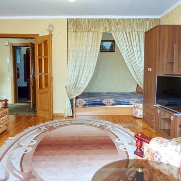 Героїв полку "Азов" вул. (Маршала Малиновського), 25