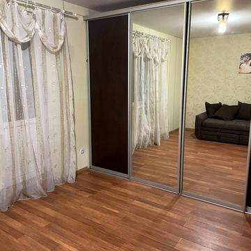 Торгова вул., 13