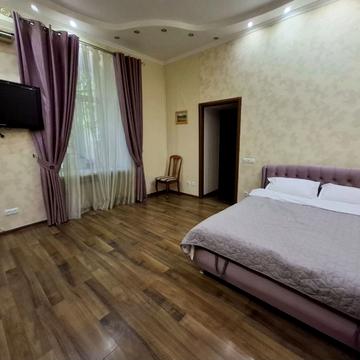 Рішельєвська вул. (Ленина улица), 9