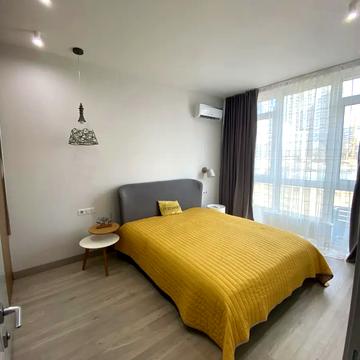 Предславинська вул., 57