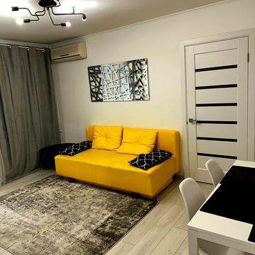 Лесі Українки бульв., 12