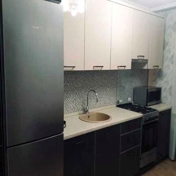 Аерокосмічний просп. (Гагаріна), 82