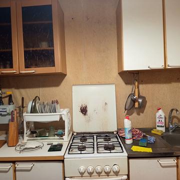 Нескорених вул. (Героїв Праці), 12б