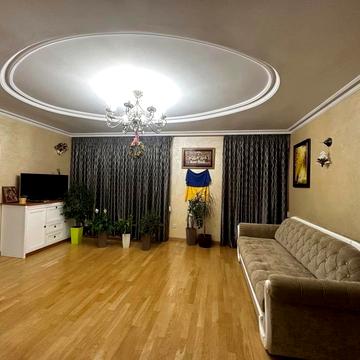 Роксоляни вул., 43