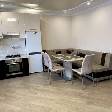 Бишівська вул., 1