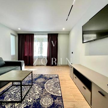 Тополина вул., 14