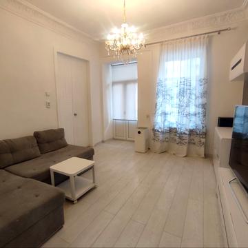 Велика Арнаутська вул., 51