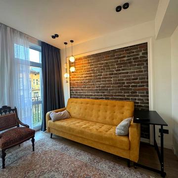 Григорія Сковороди вул., 8