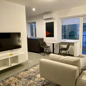 Івана Маряненка пров., 9