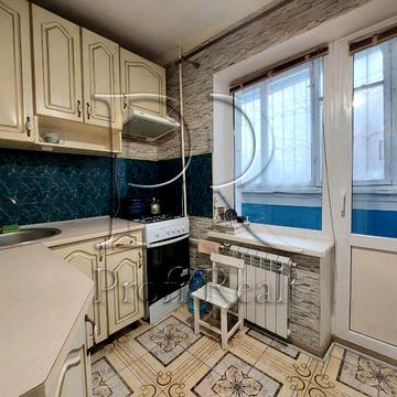 Захарівська вул., 3