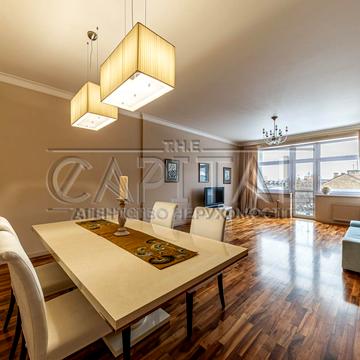 Тараса Шевченка бульв., 11