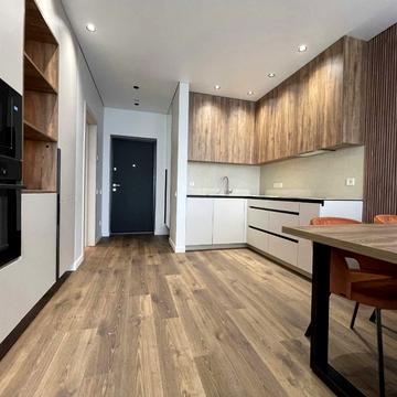 Ужгородський пров., 4/1