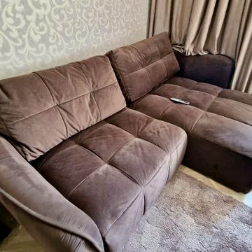 Гоголівська вул., 32-Б