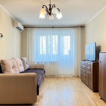 Богдана Гаврилишина вул. (Ванди Василевської), 13/1