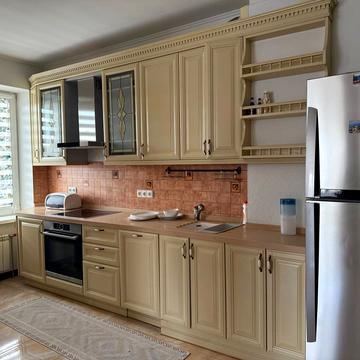 Пріорська вул. (Полупанова), 10