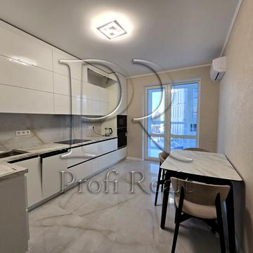 Васильківська вул., 37-Г