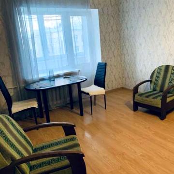 Вінстона Черчилля вул. (Червоноткацька), 22