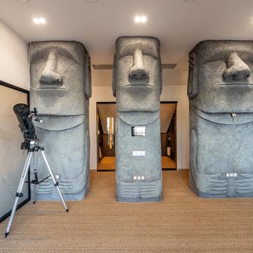 Ярославів Вал вул., 16