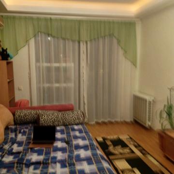 Академіка Корольова вул., 81/1