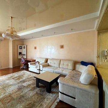 Тіниста вул., 9/12