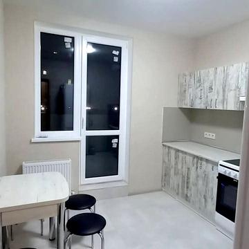 Михайла Грушевського вул., 15а