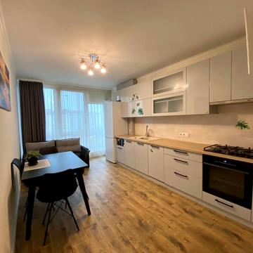 Хіміків вул., 28, к.7-14