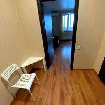 Чубинського вул., 8-Б