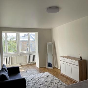 Тарасівська вул., 10-А