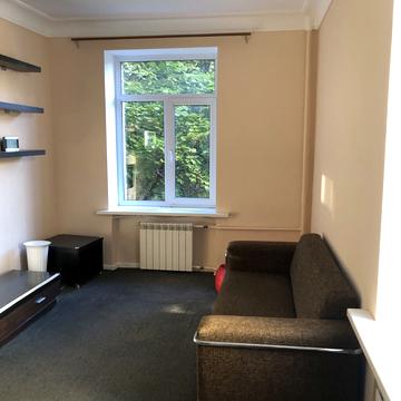 Ділова вул. (Димитрова), 6