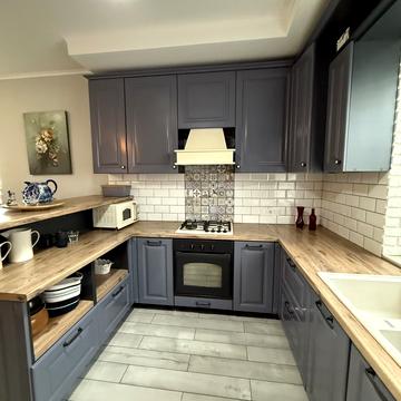 Григоренка вул., 3