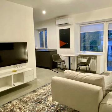 Івана Маряненка пров., 9