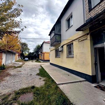 Івана Нечуя-Левицького вул. (Каруни), 76