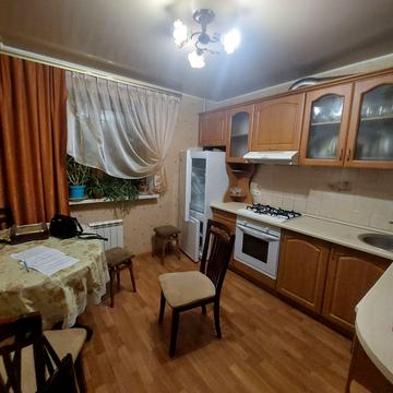 Варненська вул., 14/3