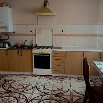 Прикарпатська, 42