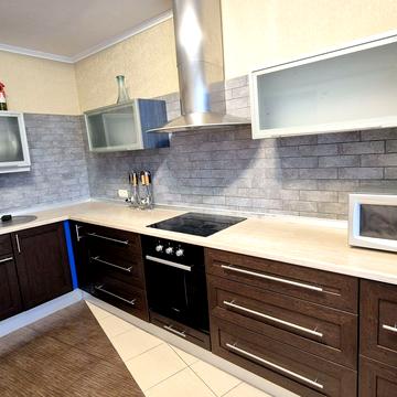 Миколи Бажана просп., 14