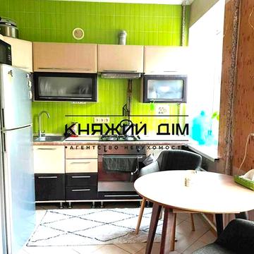 Генерала Алмазова вул. (Кутузова), 9