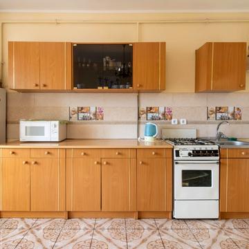 Уляни Кравченко вул., 8