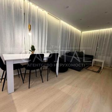 Михайла Максимовича вул. (Онуфрія Трутенка), (Будинок «Віндзор»)