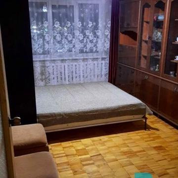 Зої Гайдай вул., 12/10