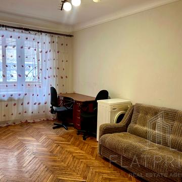 Костя Гордієнка пров., 8